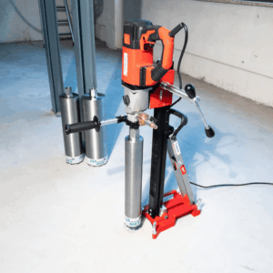 Milwaukee DD3-152 Diamantbohrmaschine mit DR 152 T Kernbohrständer